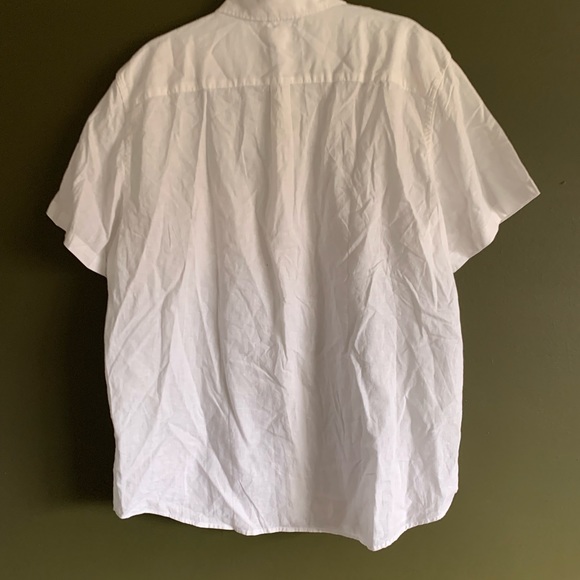 Gap - Short Sleeved Button Down - Never Worn - Picture 3 of 3